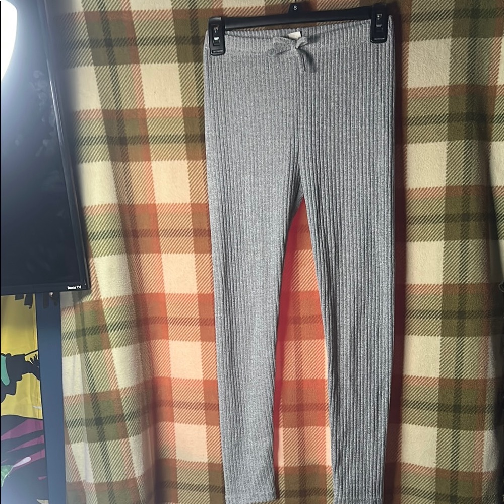 Gray Ribbed Leggings
